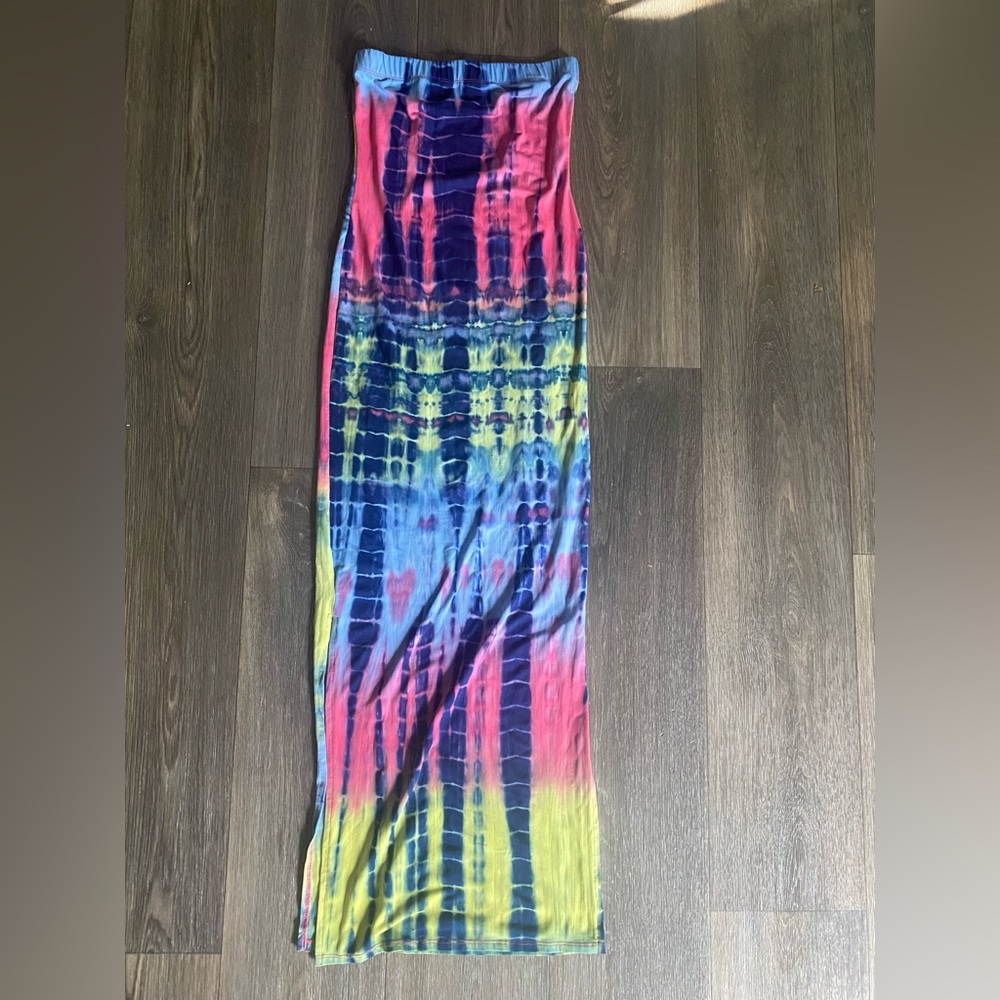 Heart & Hips Colorful Tie Dye Strapless Bodycon Maxi Dress